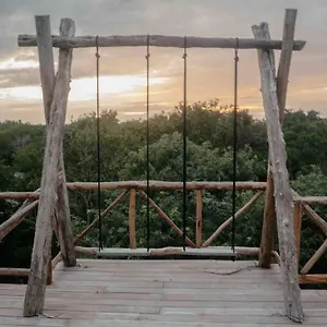 Camila , Tulum México